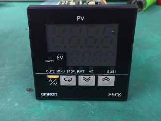 E5CK-QR1　温調器　OMRON